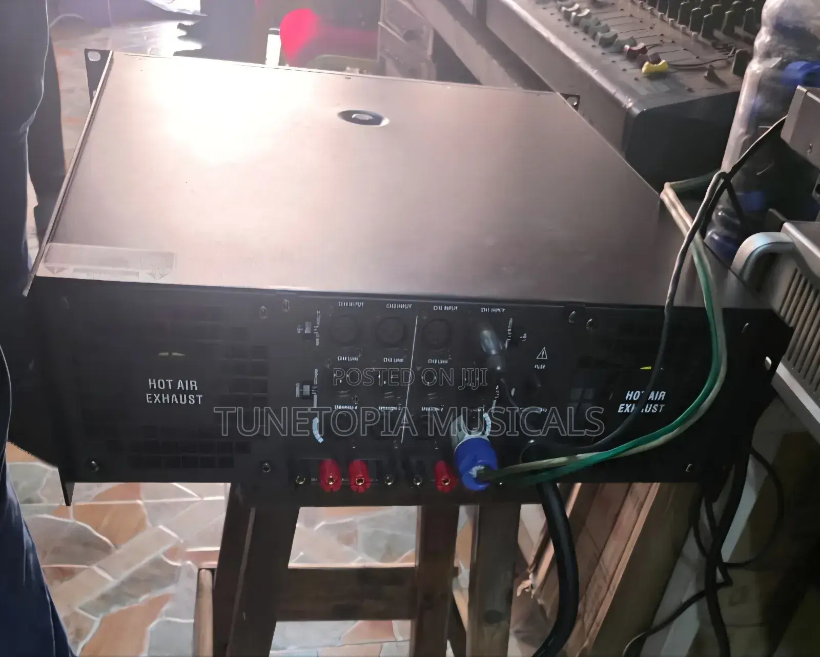 RCF R9000 Professional 4-Channel Bass Power Amplifier