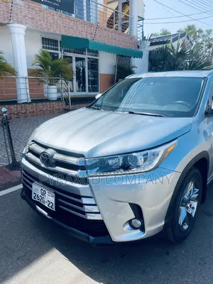Toyota Highlander 2017 Silver