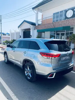 Toyota Highlander 2017 Silver