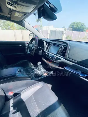 Toyota Highlander 2017 Silver