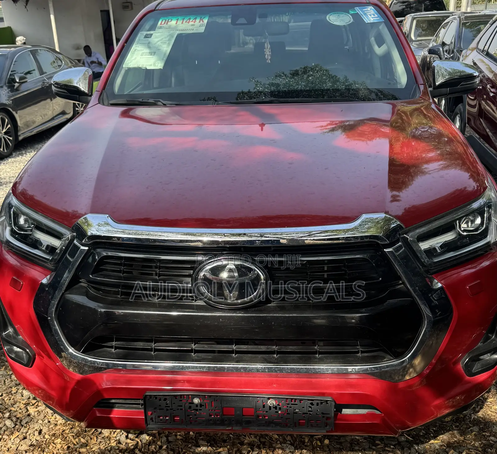 Toyota Hilux 2021 Red