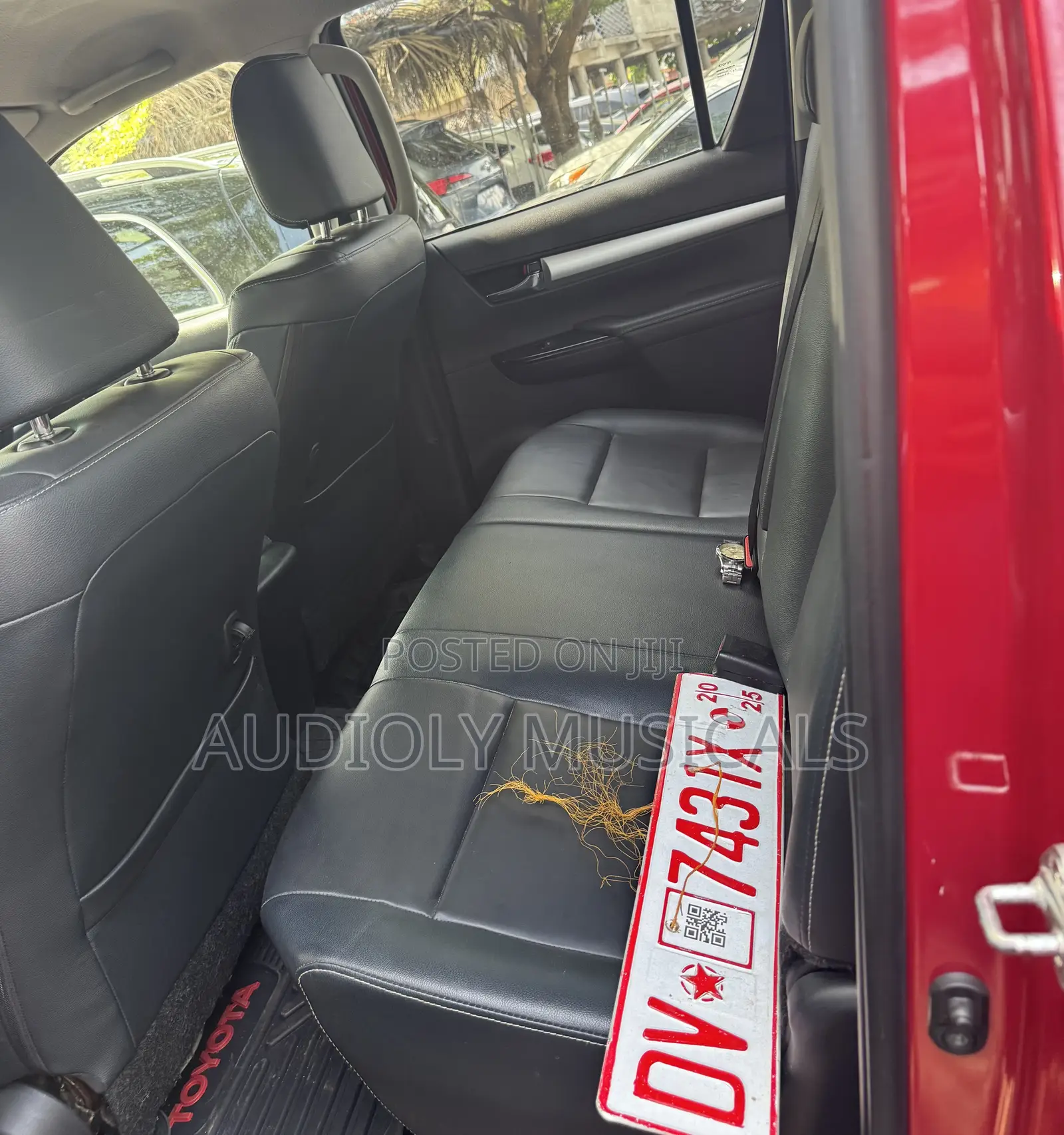 Toyota Hilux 2021 Red