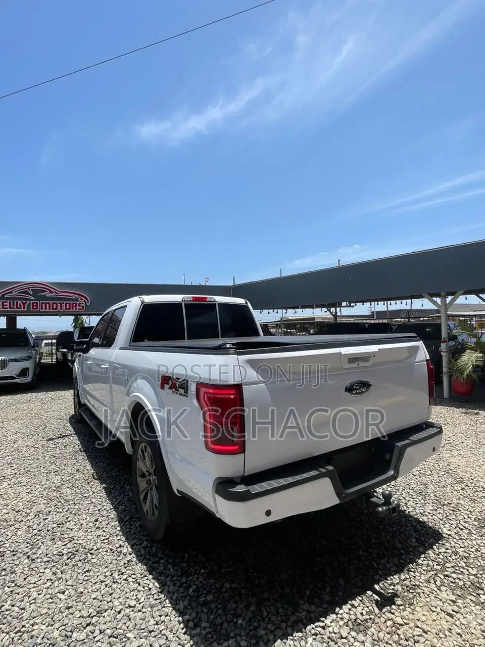 Ford F-150 Lariat 4x4 SuperCab Styleside 8 ft. box 163 in. WB 2017