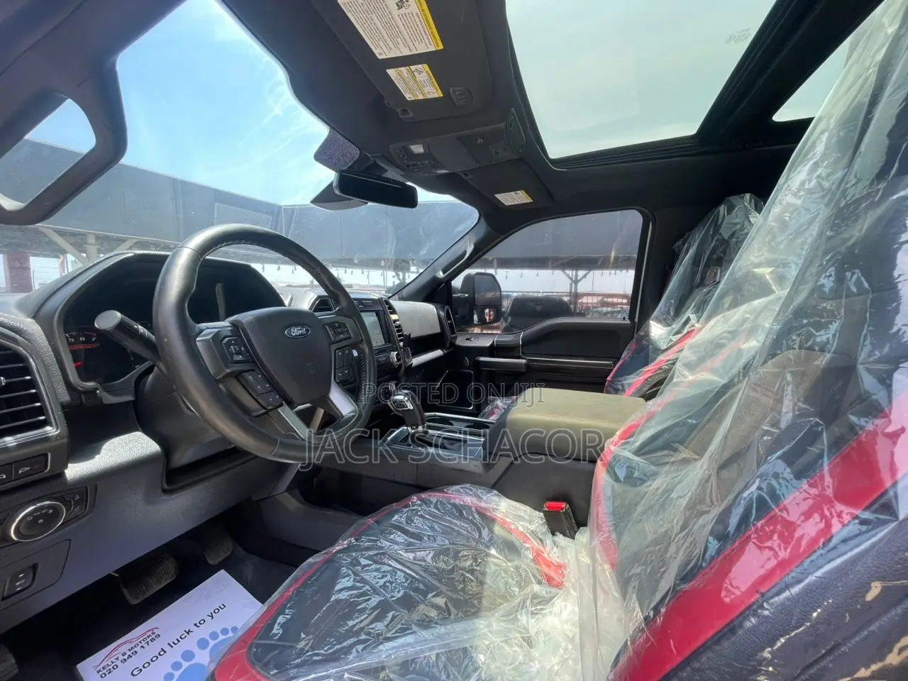 Ford F-150 Lariat 4x4 SuperCab Styleside 8 ft. box 163 in. WB 2017