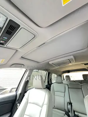 Honda Pilot Touring 7 Passenger AWD 2020 Blue