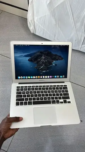Laptop Apple MacBook Air 2015 4GB Intel Core i5 SSD 128GB