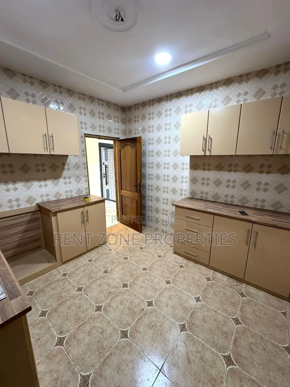 2bdrm Apartment in Achimota for rent