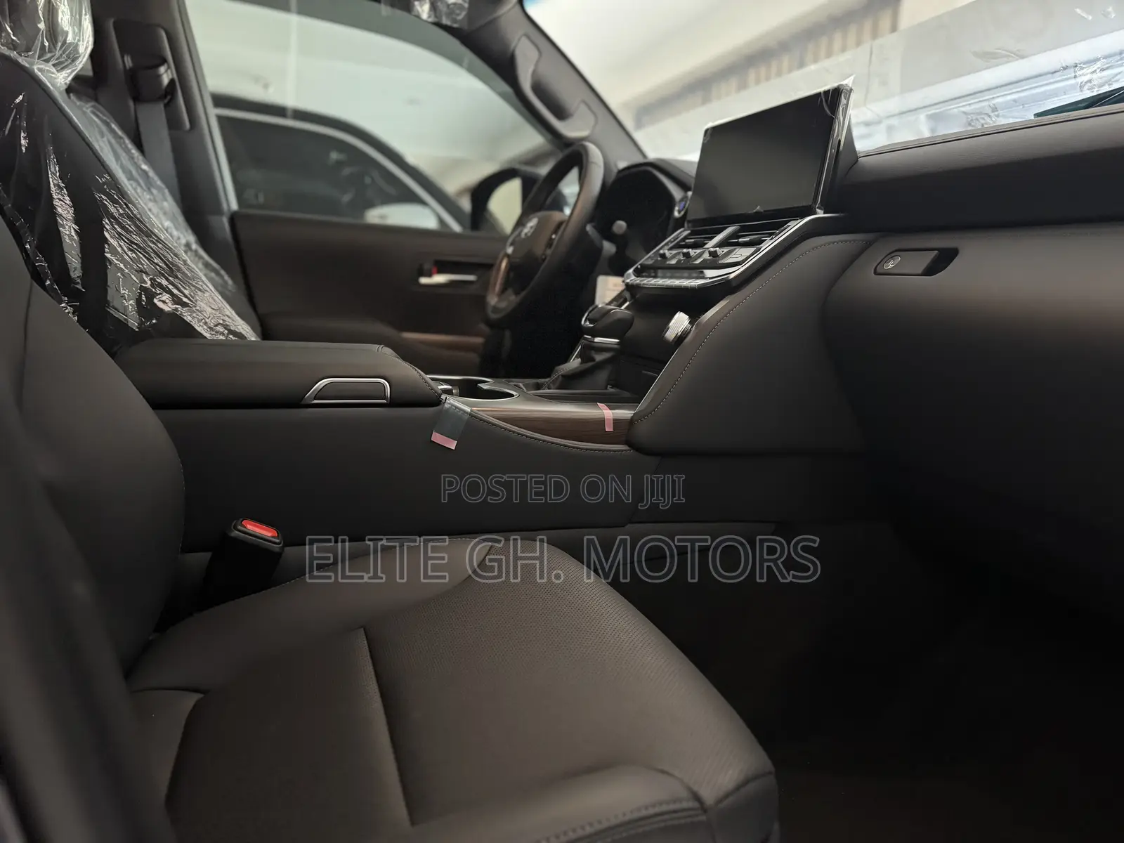 New Toyota Land Cruiser LC300 2025 Black