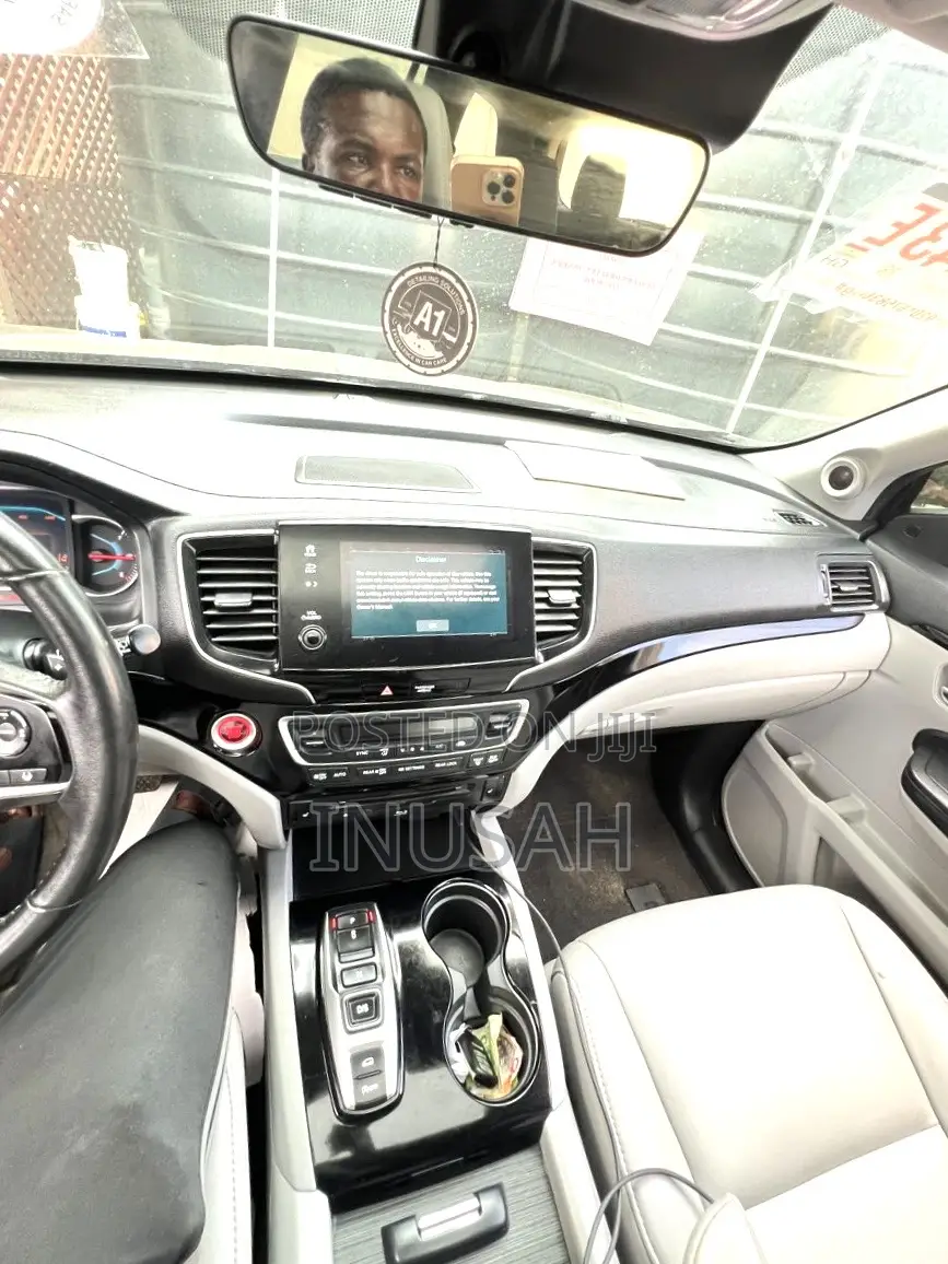 Honda Pilot Touring 7 Passenger AWD 2020 Blue