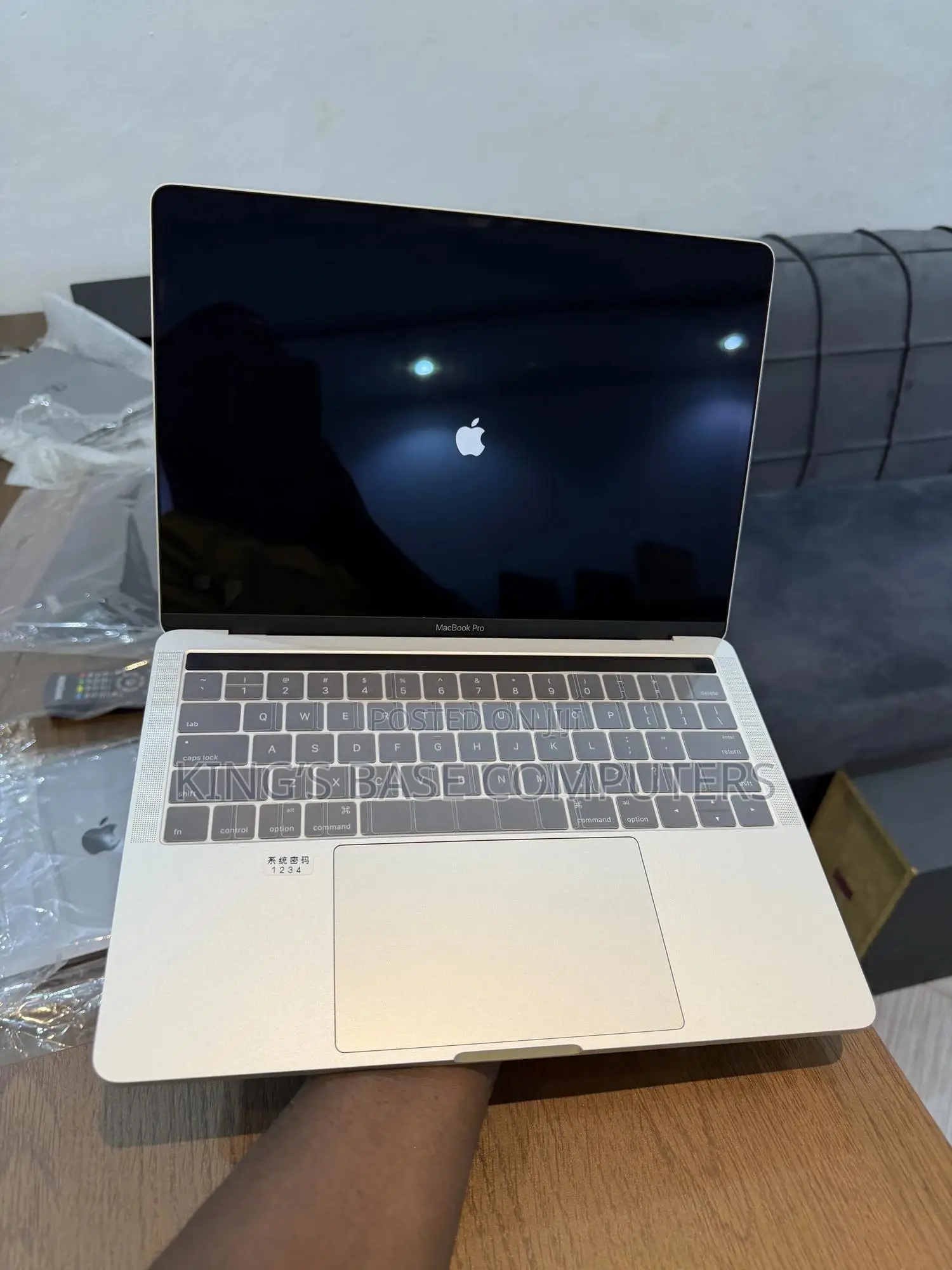 Laptop Apple MacBook Pro 2017 8GB Intel Core i5 SSD 256GB