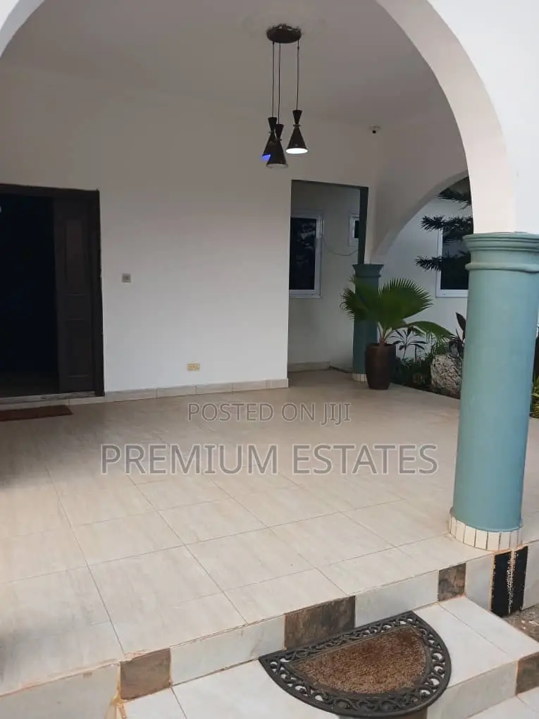 4bdrm House in Spintex for rent