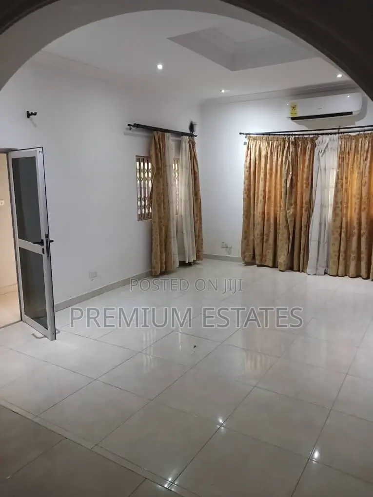 4bdrm House in Spintex for rent