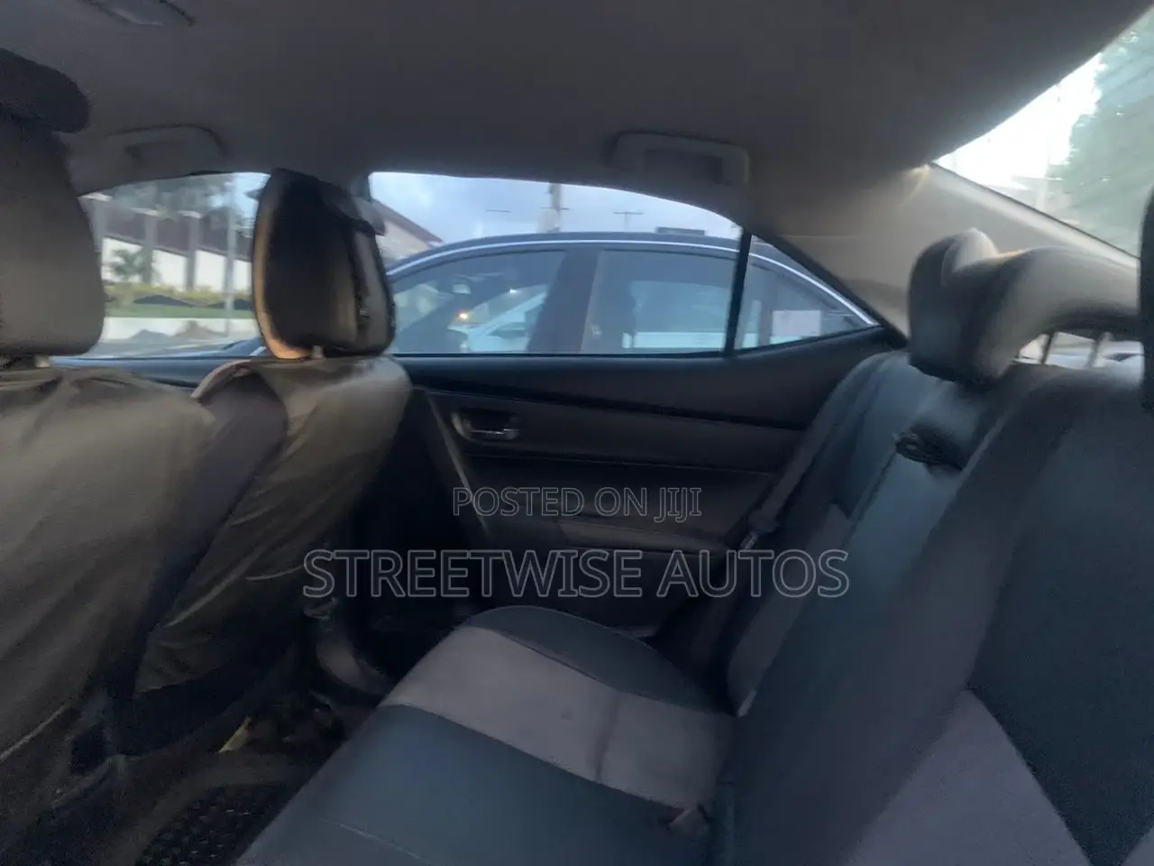 Toyota Corolla SE (1.8L 4cyl 2A) 2019 Gray
