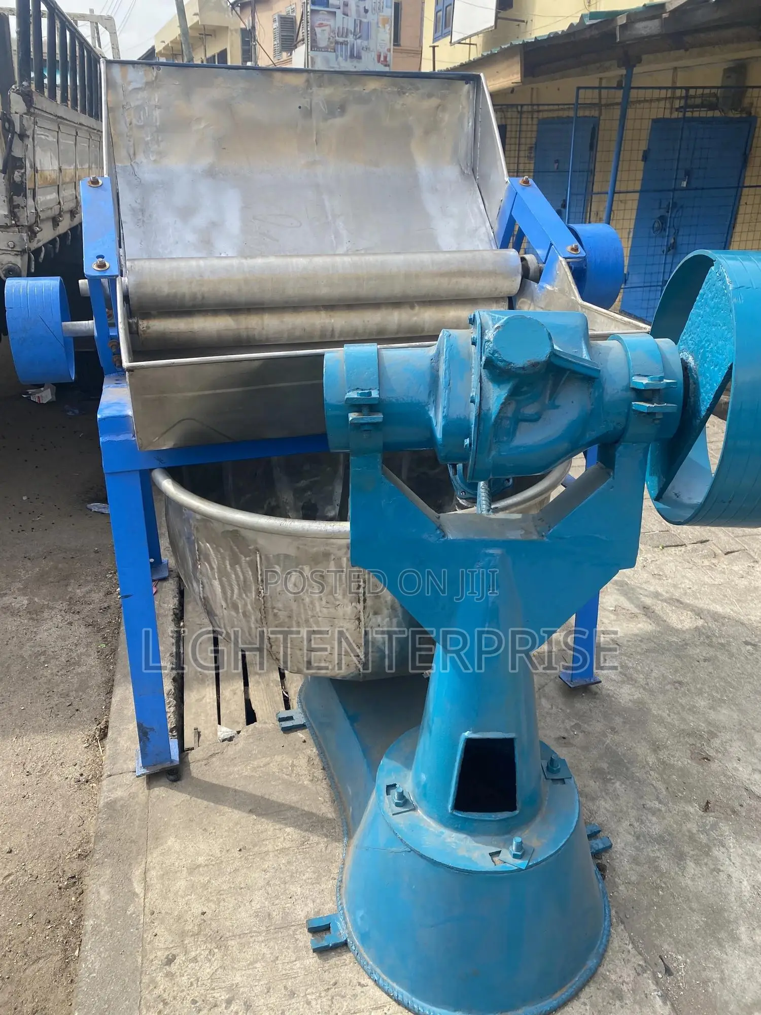 Bread Mixer and Roller With All Accessories