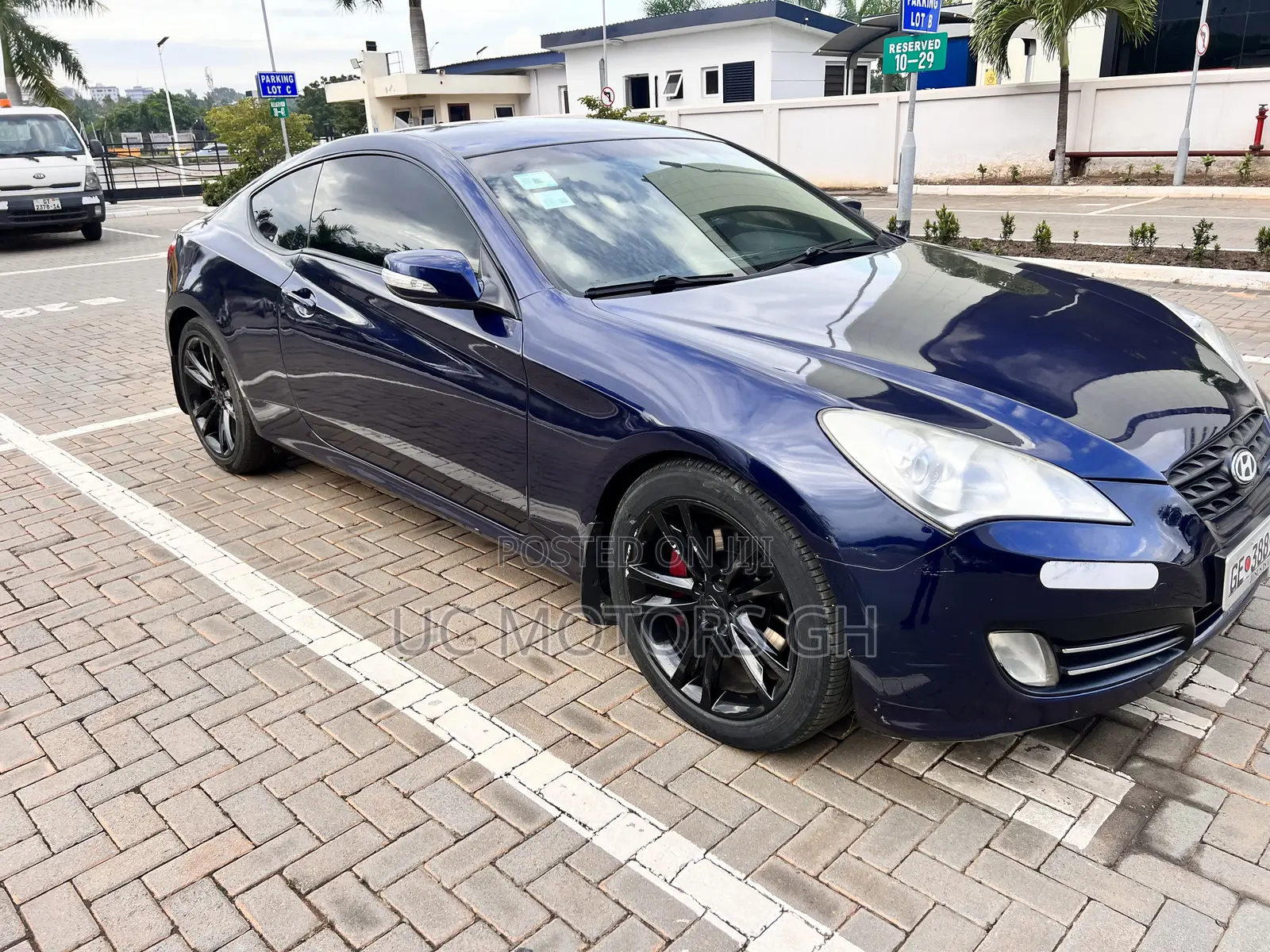 Hyundai Genesis 2009 Blue