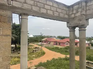 10bdrm House in Kumasi Metropolitan for sale