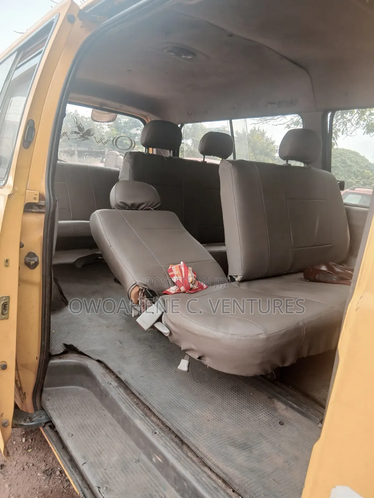 Kia Pregio 2000 Yellow