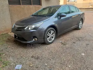 Toyota Avensis 2.0 Advanced 2010 Gray