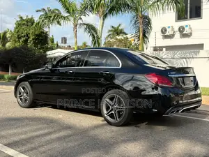 Mercedes-Benz C300 2020 Black