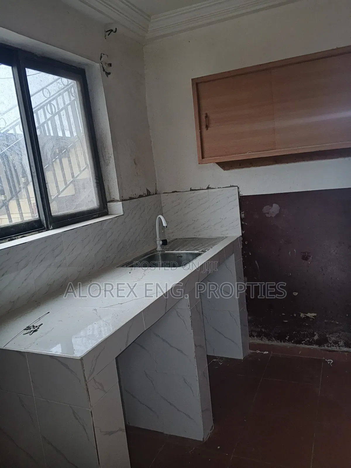 3bdrm Apartment in Foster Home, Frafraha for rent