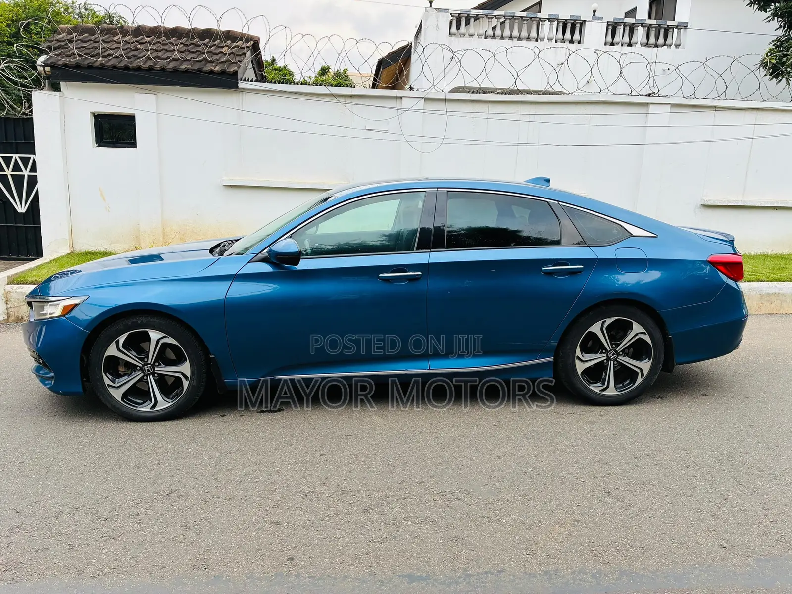 Honda Accord Touring 2018 Blue