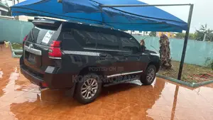 Toyota Land Cruiser Prado 2.7 2018 Black