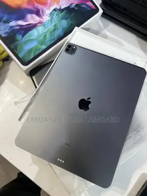 Apple iPad Pro 12.9 (2020) 256 GB Gray