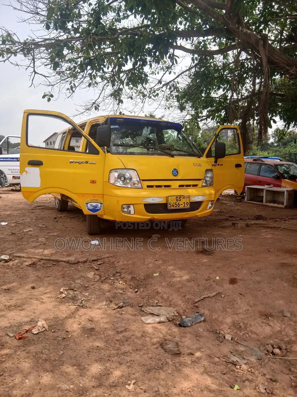 Kia Pregio 2000 Yellow