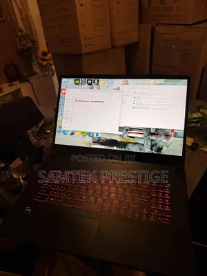 Laptop MSI Katana GF66 32GB Intel Core i7 HDD+SSD 1T
