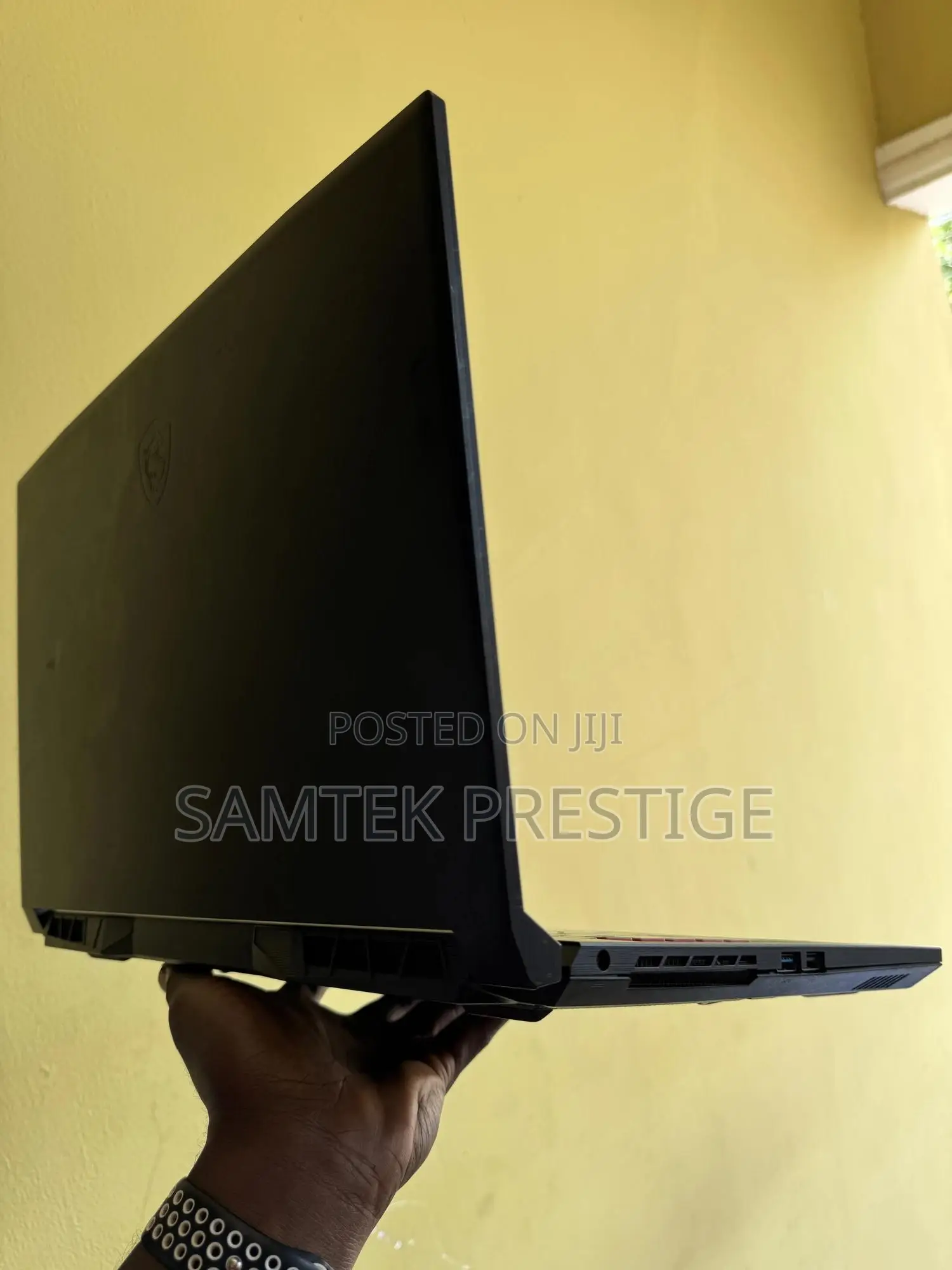 Laptop MSI Katana GF66 32GB Intel Core i7 HDD+SSD 1T