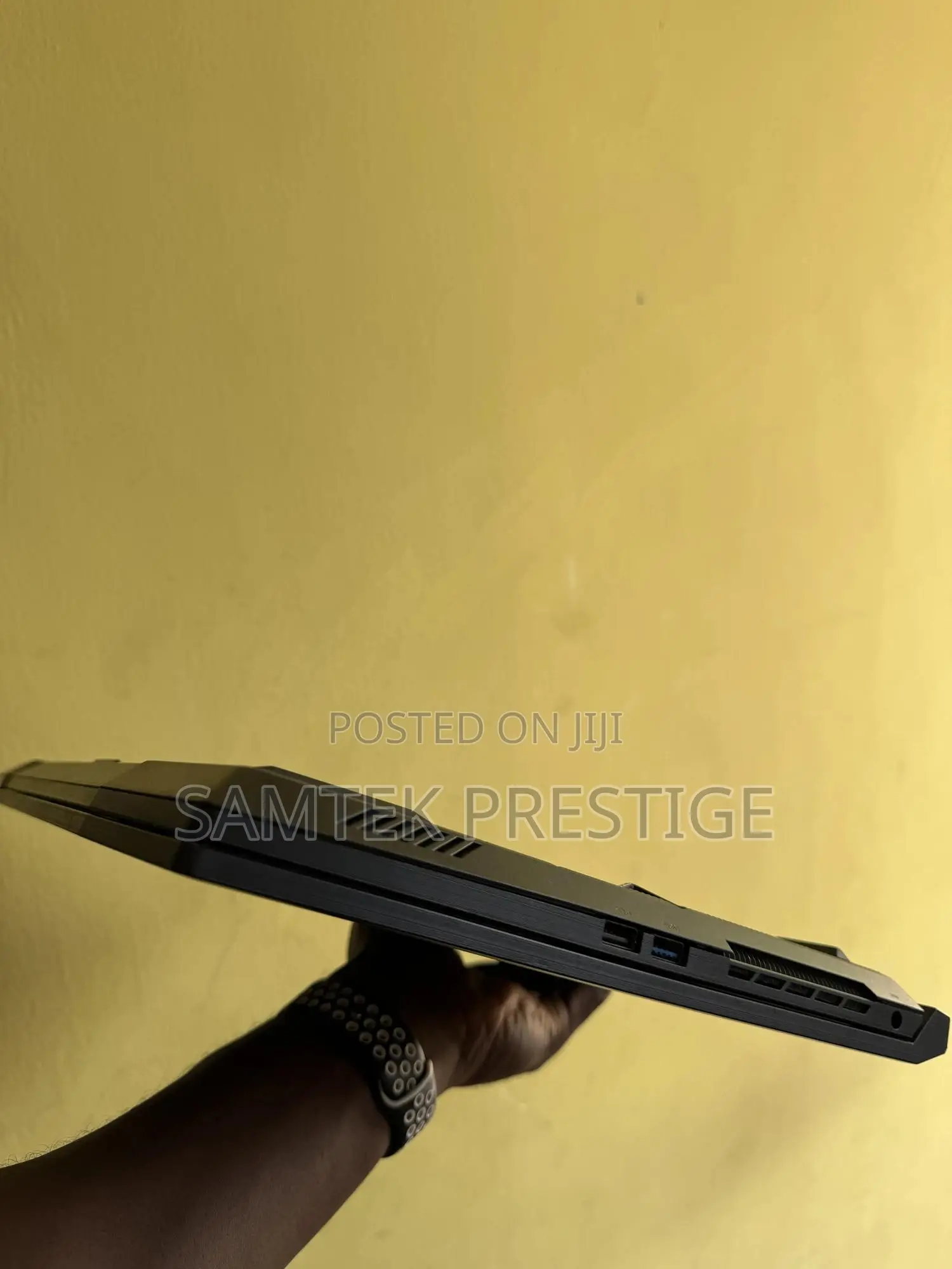 Laptop MSI Katana GF66 32GB Intel Core i7 HDD+SSD 1T