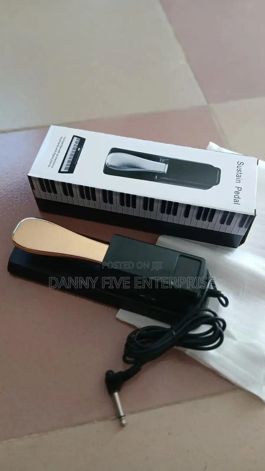 Sustain Pedal