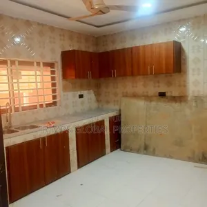4bdrm House in Oyarifa Mall Area for sale