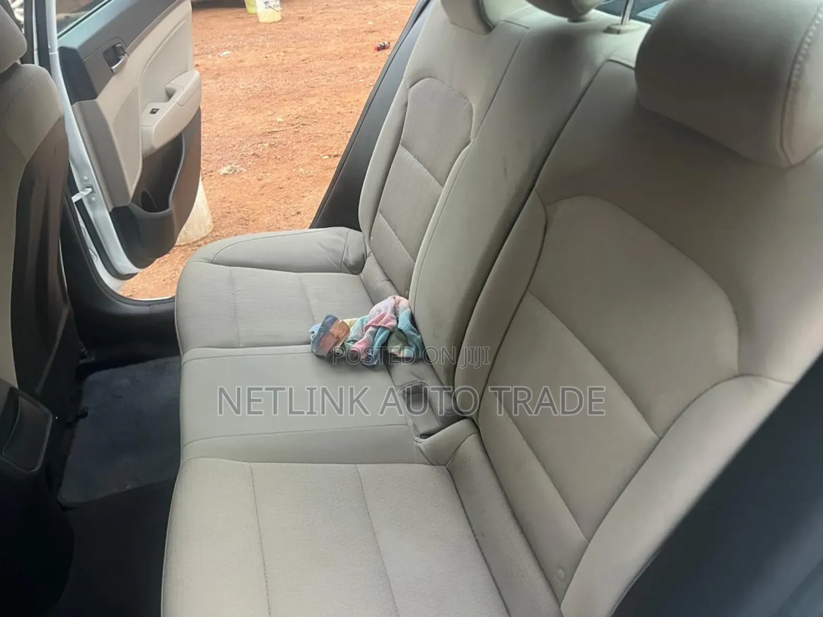 Hyundai Elantra 2017 White