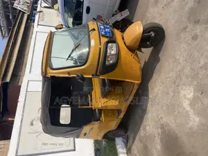 TVS King Deluxe Plus iTouch Start 2022 Yellow