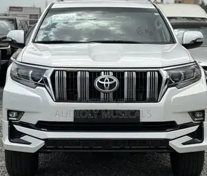 Toyota Land Cruiser Prado 2018 White