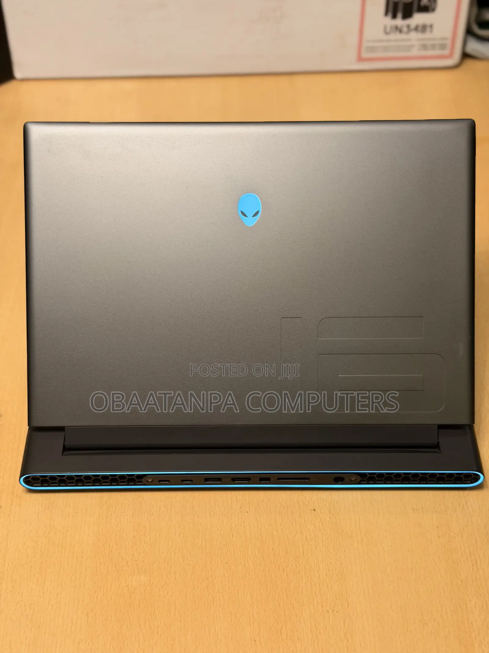 New Laptop Dell Allienware M18 R1 48GB Intel Core i7 SSD 1T
