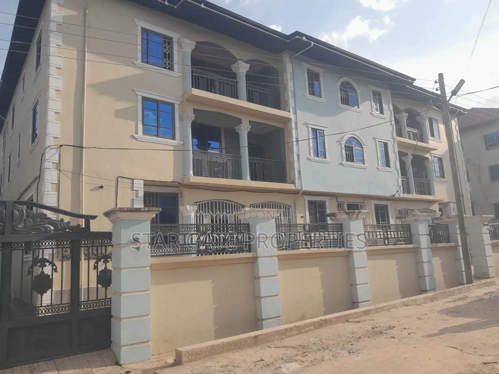 2bdrm Apartment in Duase, Kumasi Metropolitan for rent