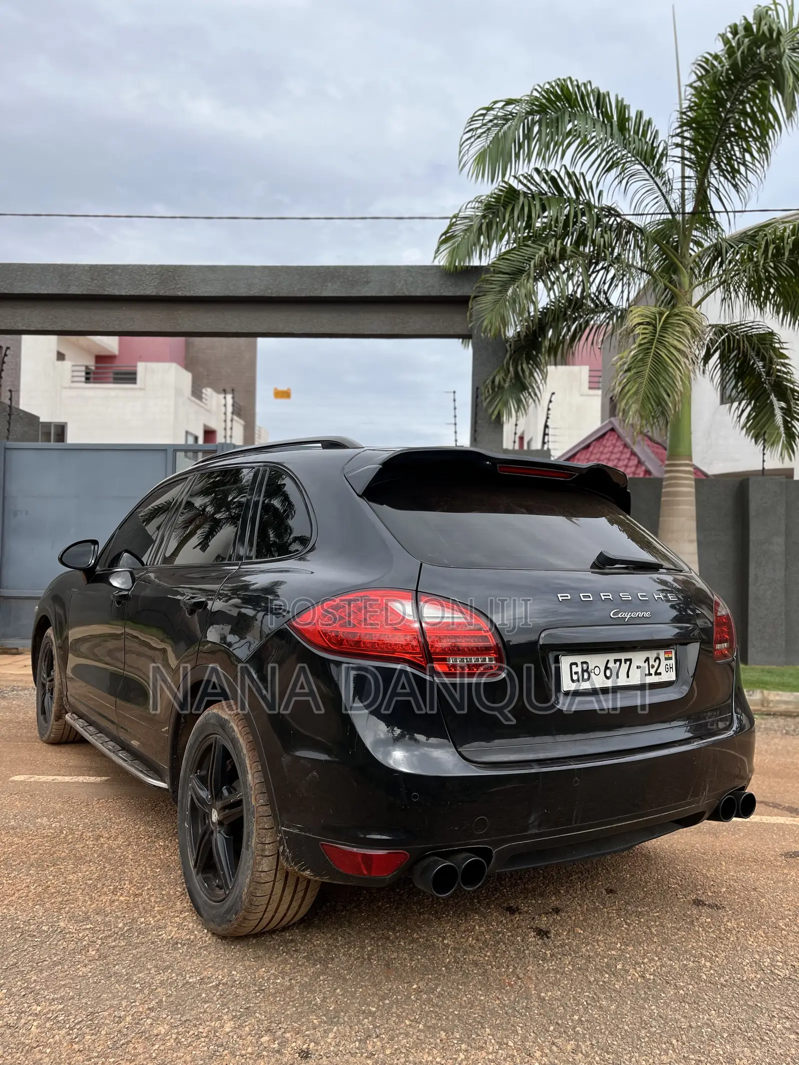 Porsche Cayenne 2012 Black