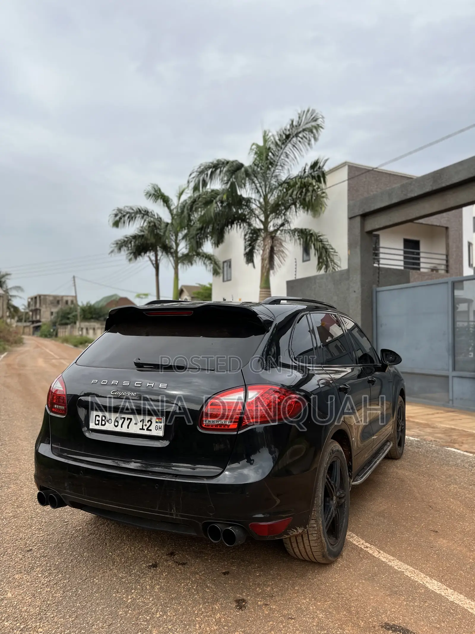 Porsche Cayenne 2012 Black
