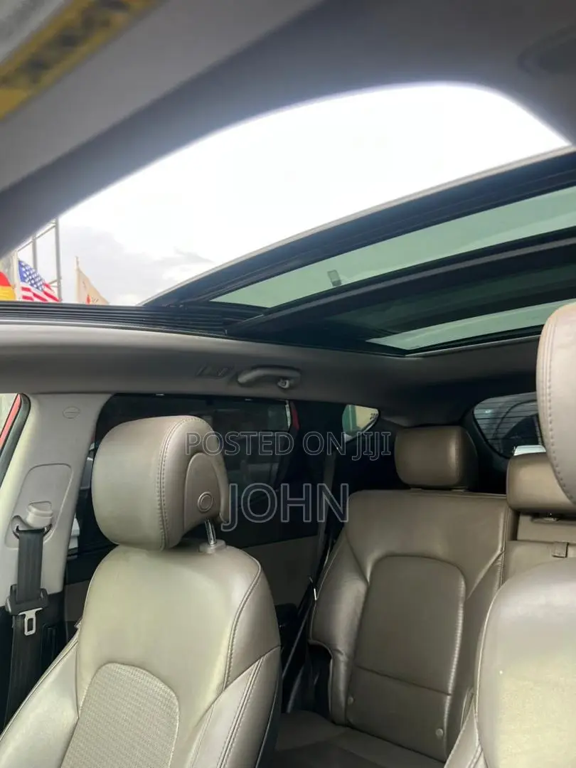 Hyundai Santa Fe 2014 Red