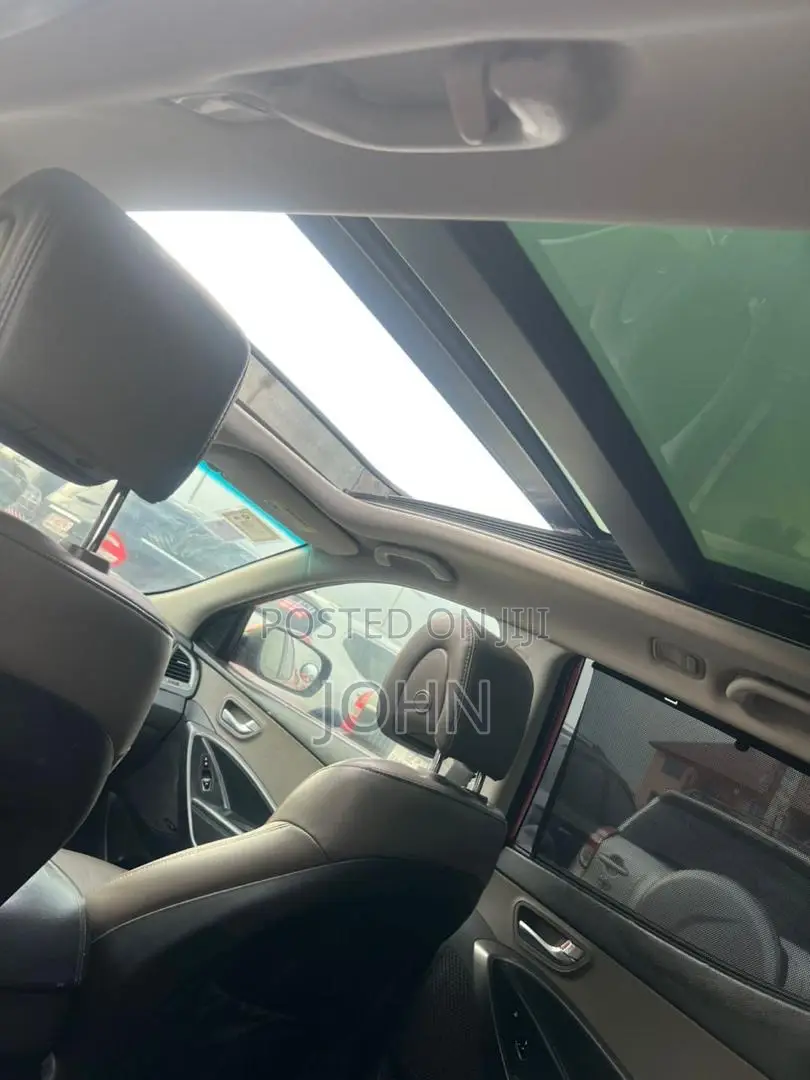 Hyundai Santa Fe 2014 Red