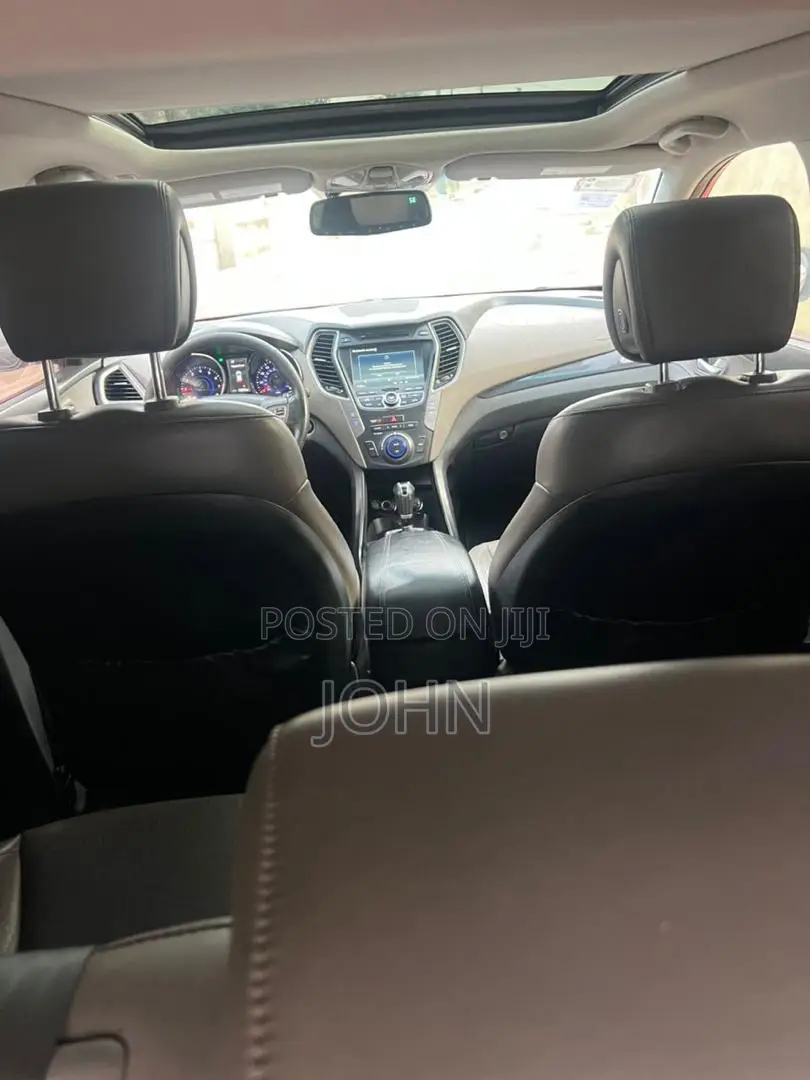 Hyundai Santa Fe 2014 Red