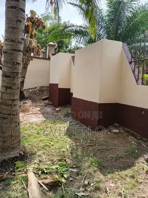 6bdrm House in Sarpstar Real, Sunyani Municipal for sale