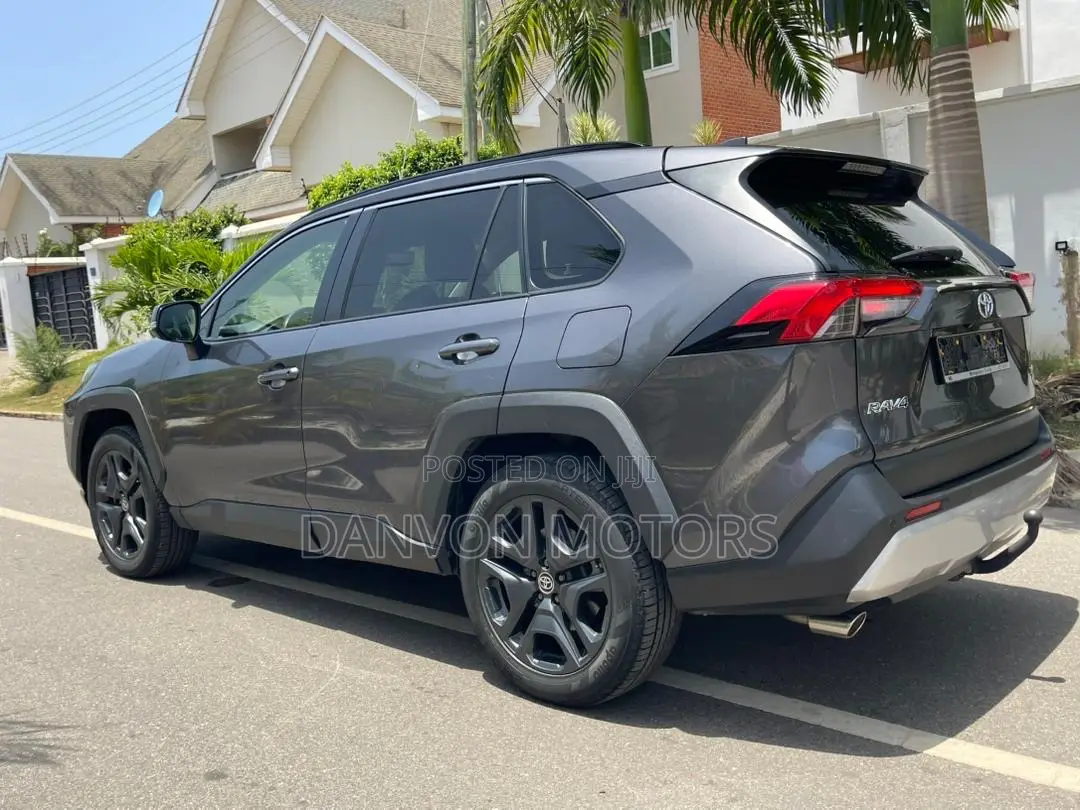 Toyota RAV4 Adventure AWD 2023 Gray