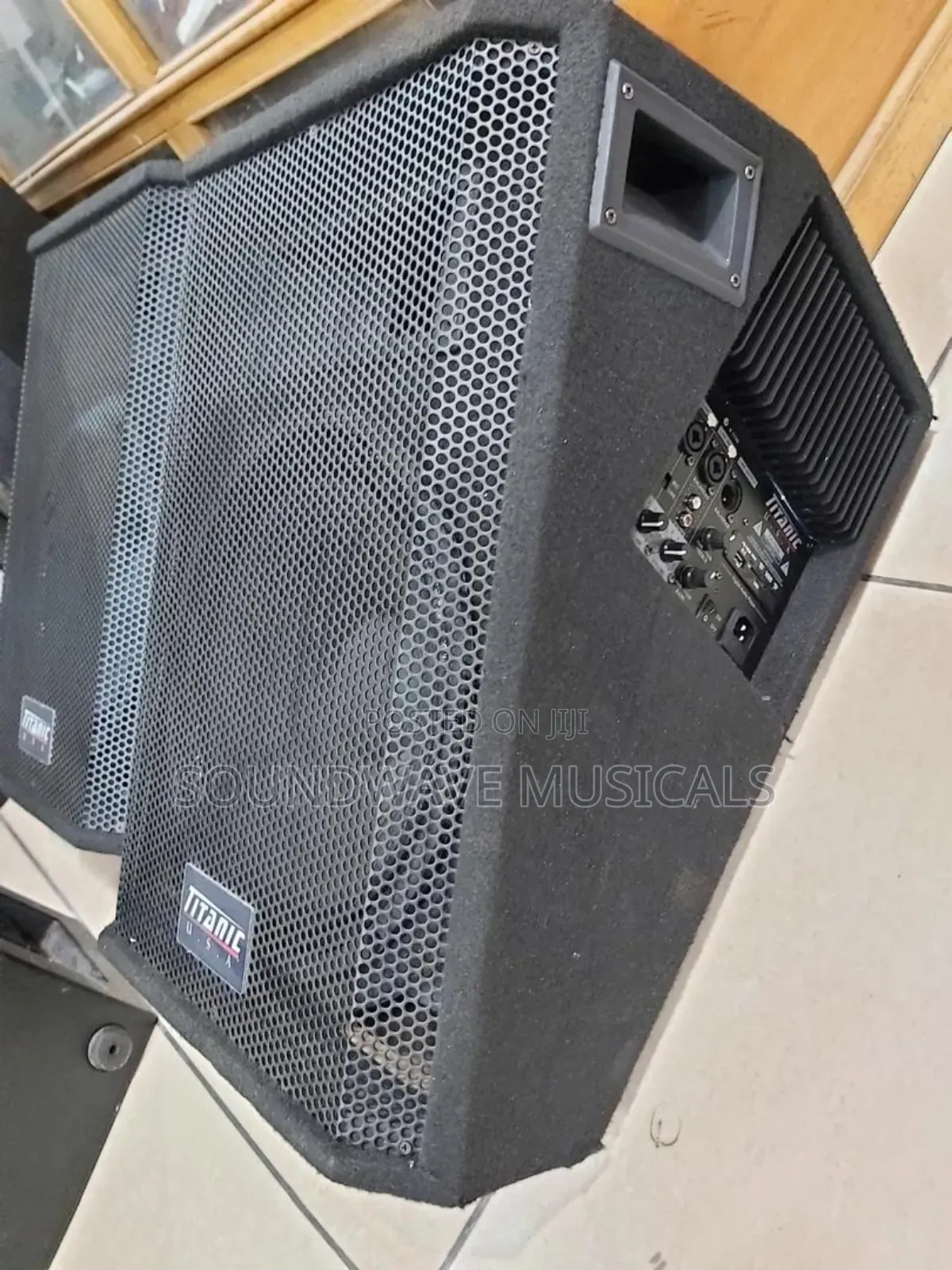 Titanic Active Monitor