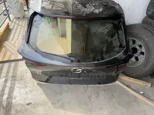 2020-2024 Mazda Cx-30 Rear Trunk Lid Tailgate Gray Oem