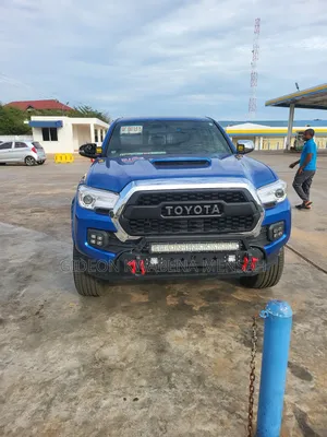 Toyota Tacoma Limited 2017 Blue