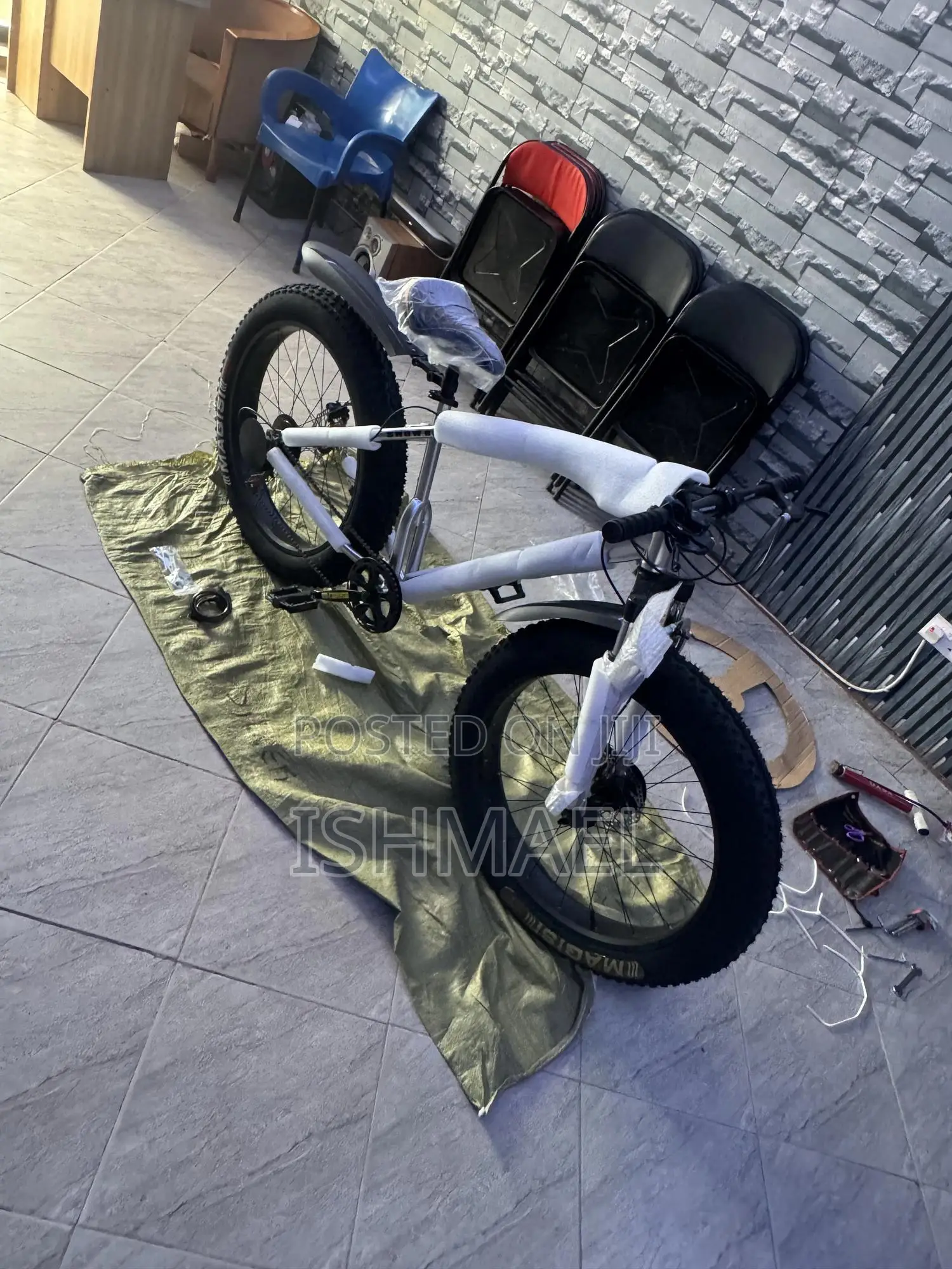 Brand New Hosquick Big Tire Bike