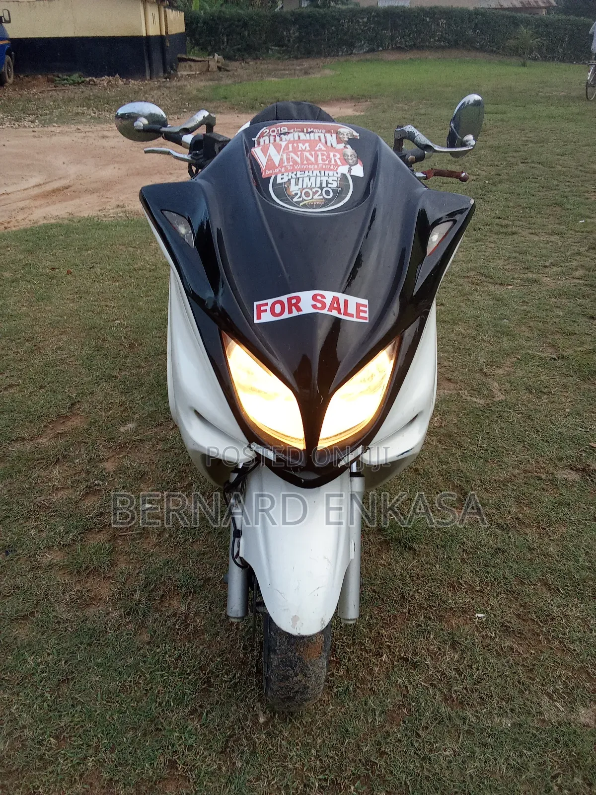 Yamaha Majesty 2017 White
